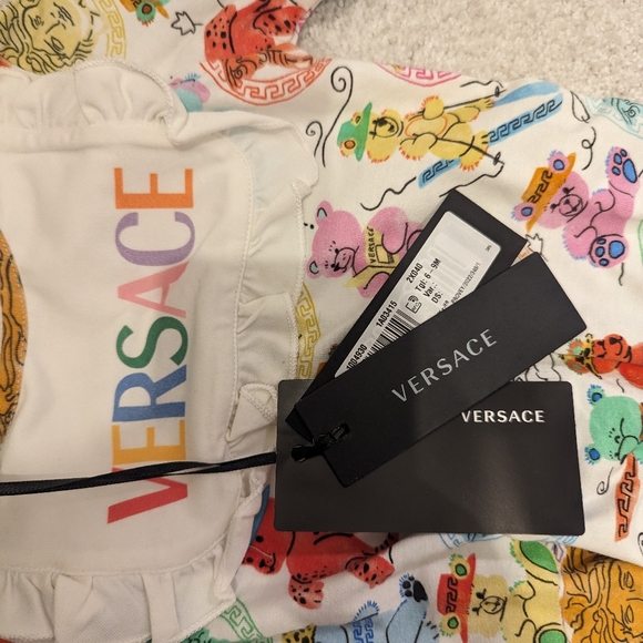 Brand New With Tags Versace Baby Sleeper 6-9mths - Picture 2 of 5